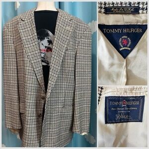 Tommy Hilfiger houndstooth blazer. 43R